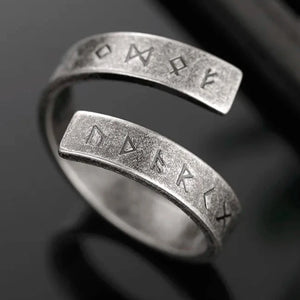 Viking Runes Rings – Strength