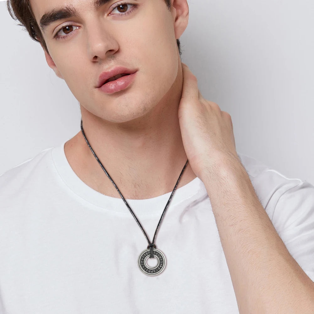 Nordic Runes Necklace – Courage